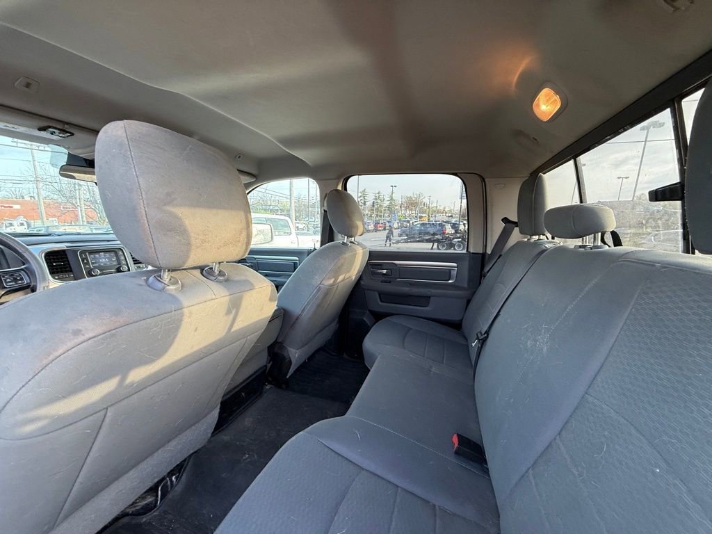 Used 2019 RAM 1500 Classic SLT image 24