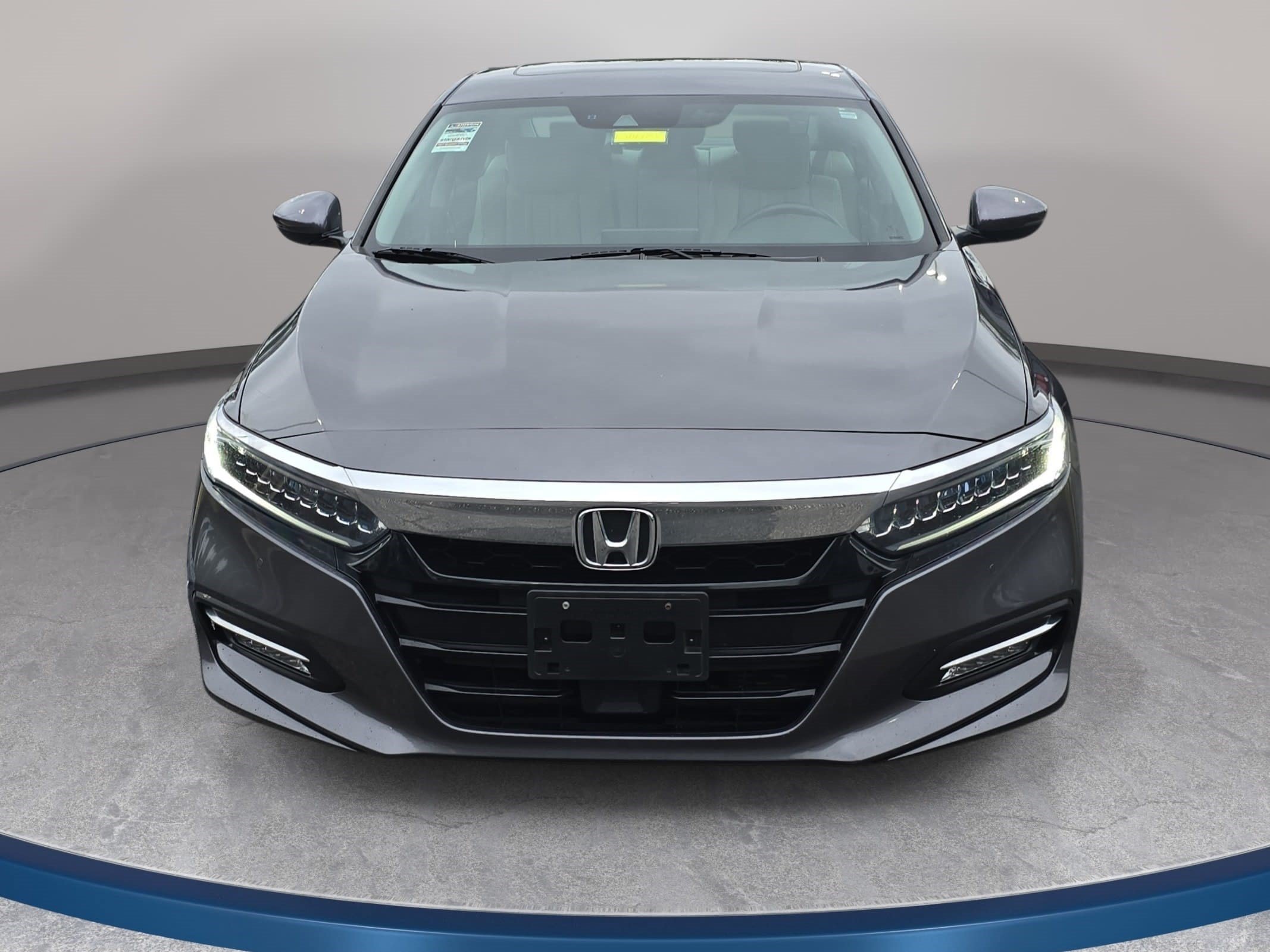 Used 2019 Honda Accord Touring video 2