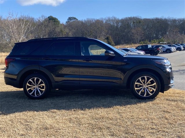 Used 2025 Ford Explorer ST-Line video 2