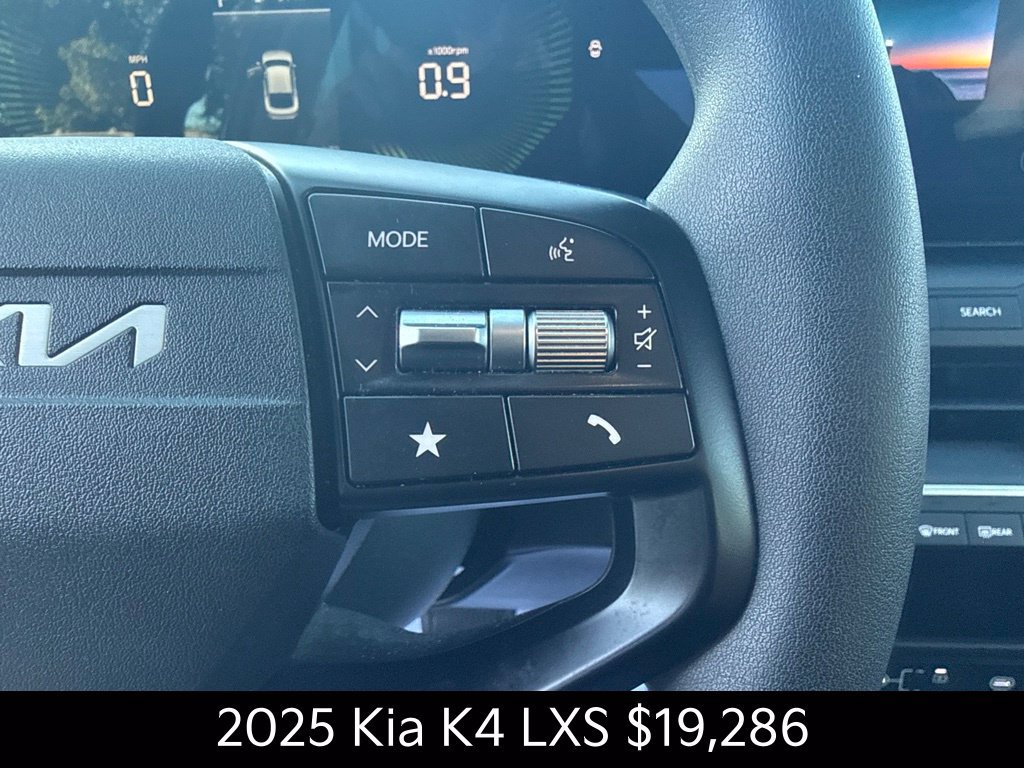 Certified 2025 Kia K4 FWD image 22