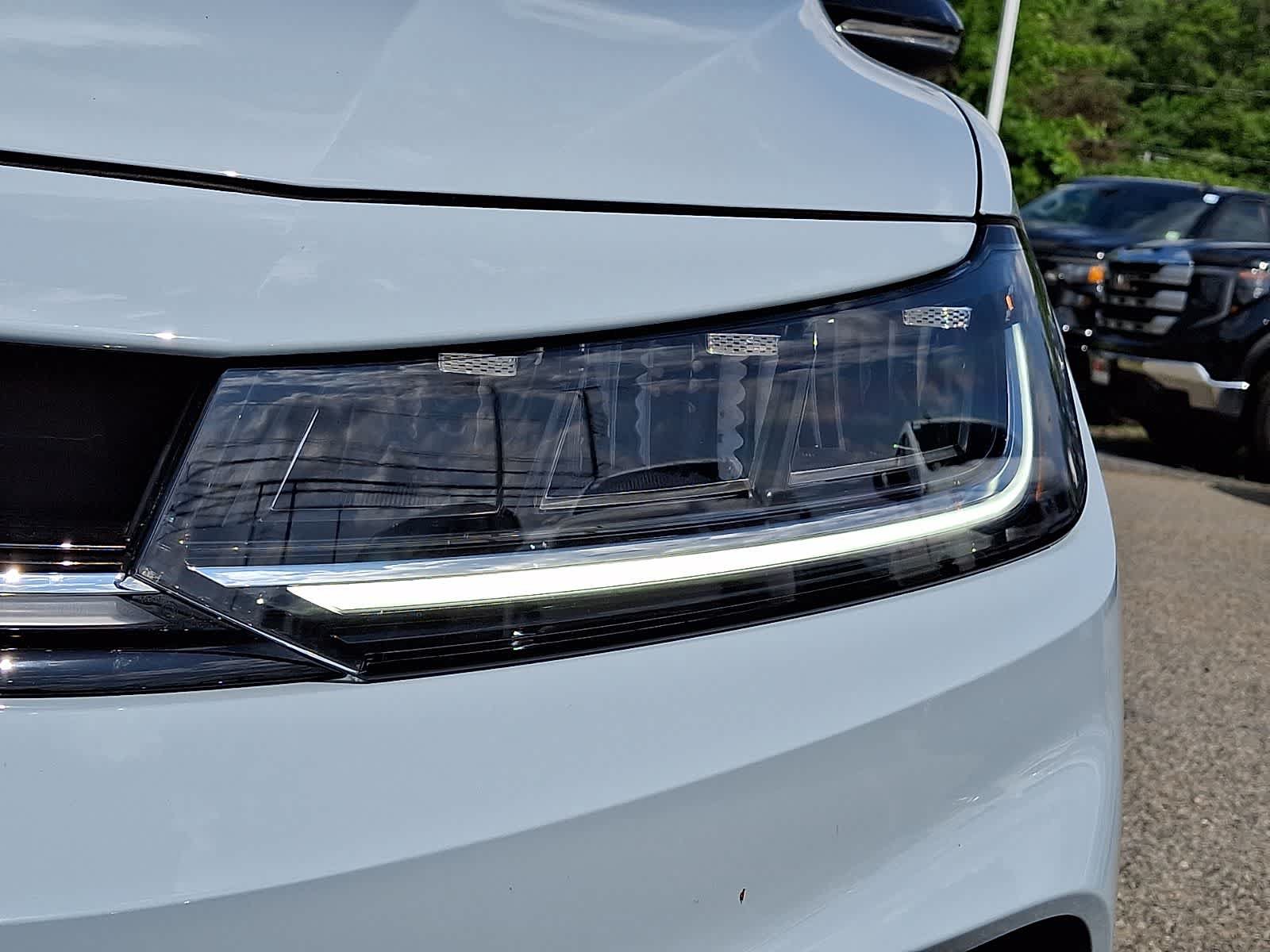 Used 2025 Volkswagen Jetta GLI Autobahn FWD image 10