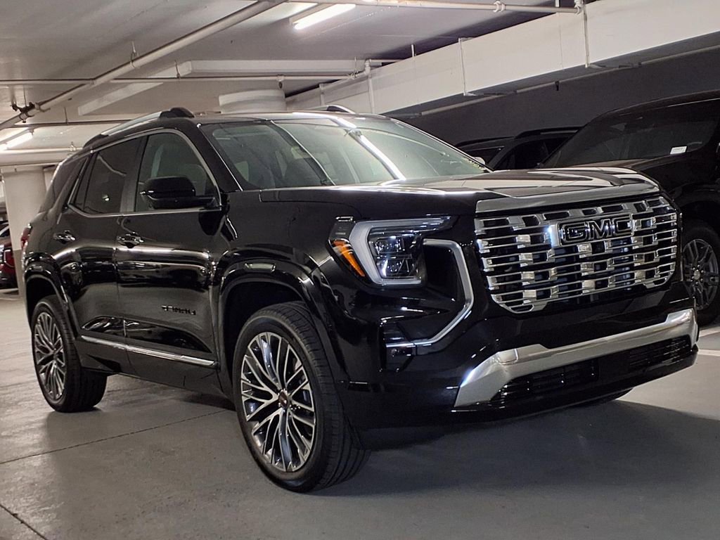 New 2026 GMC Terrain Denali w/ LPO, Black Badging Package AWD/4WD image 3