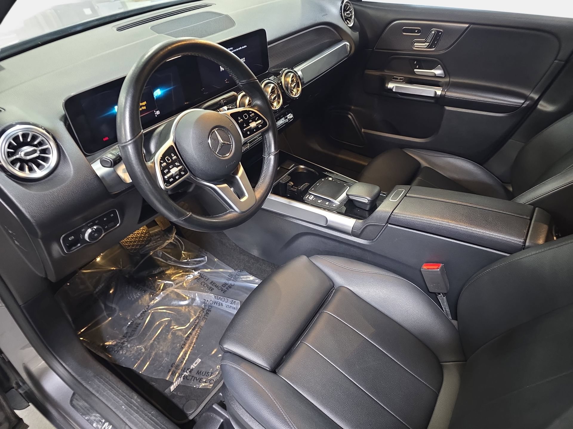 Used 2021 Mercedes-Benz GLB 250 image 16