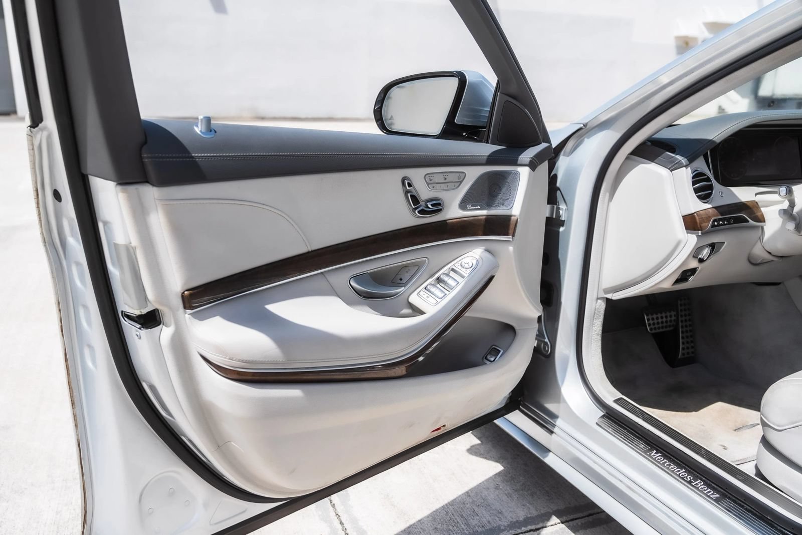 Used 2016 Mercedes-Benz S 550 Sedan image 12