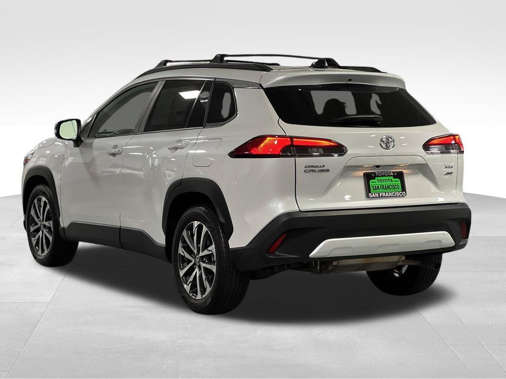 Certified 2025 Toyota Corolla Cross XLE w/ Convenience Package AWD/4WD image 3