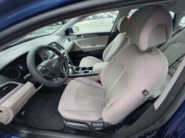 Used 2015 Hyundai Sonata SE FWD image 12