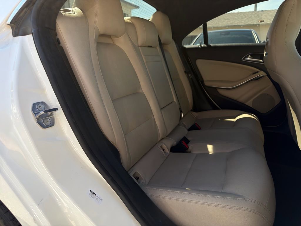 Used 2019 Mercedes-Benz CLA 250 image 38