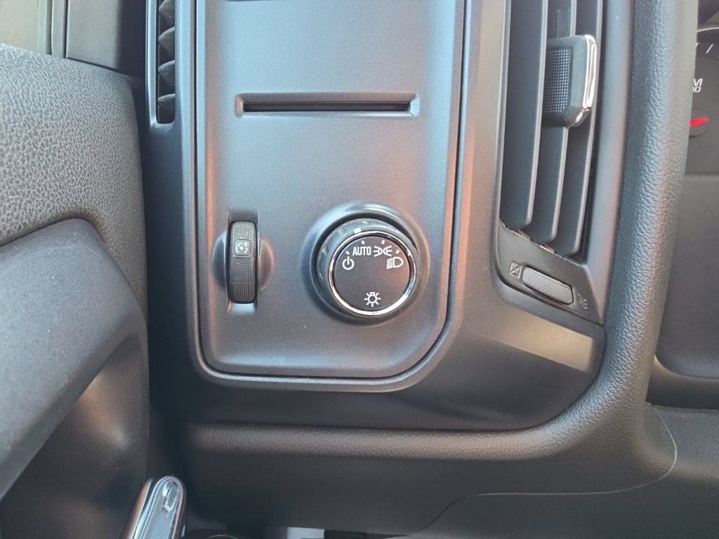Used 2014 Chevrolet Silverado 1500 W/T w/ Trailering Package RWD image 11