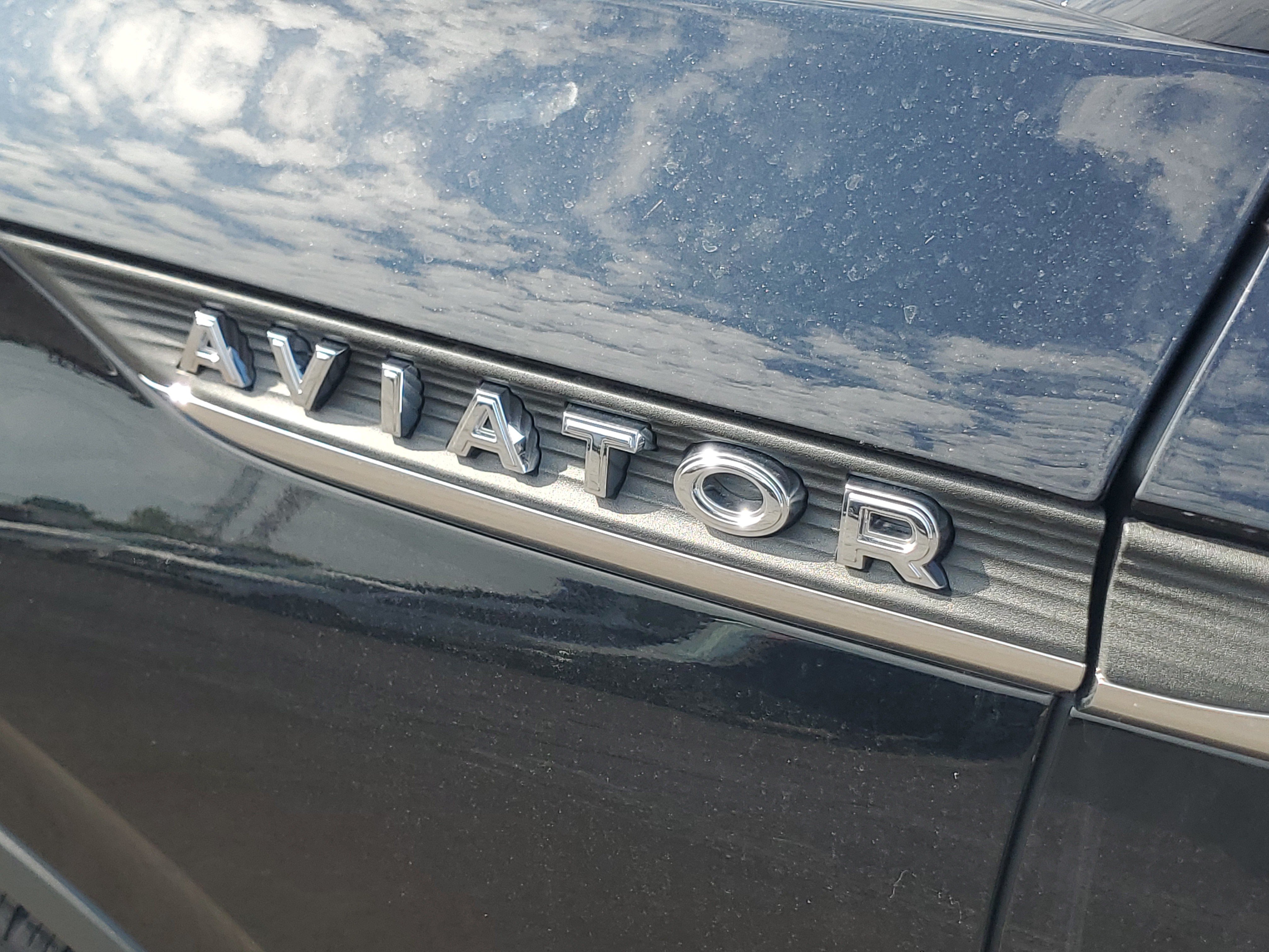 New 2027 Lincoln Aviator AWD image 7