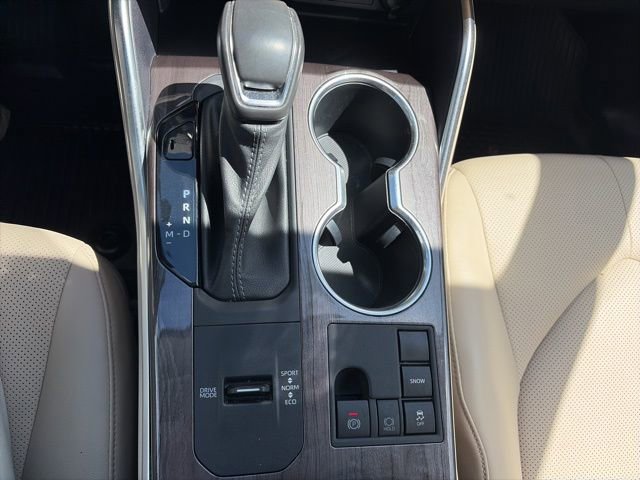Used 2023 Toyota Highlander Limited image 21