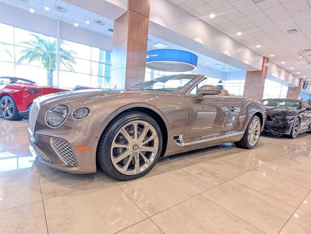 Used 2020 Bentley Continental GT image 1