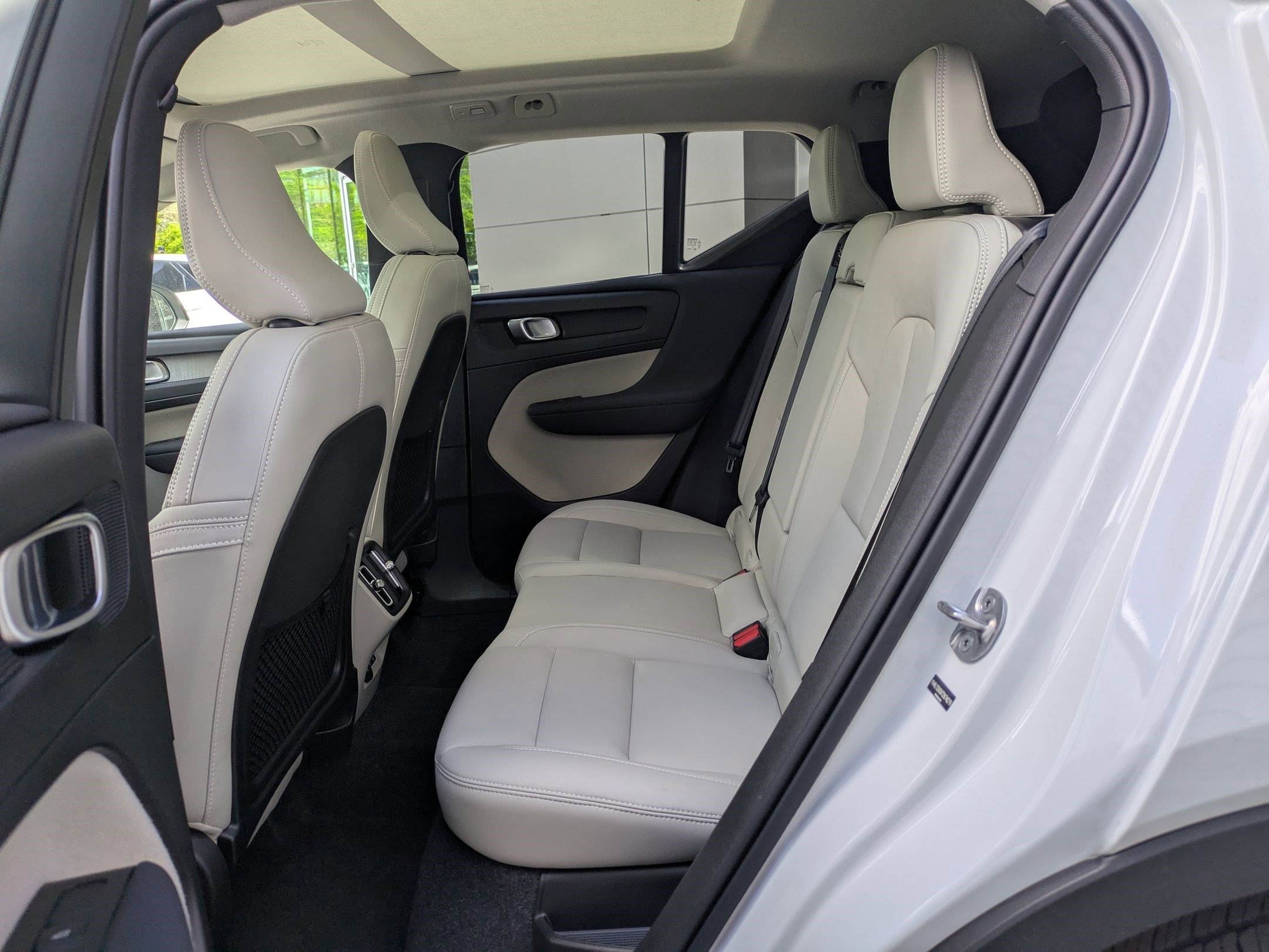 New 2026 Volvo XC40 B5 Plus w/ Climate Package image 15