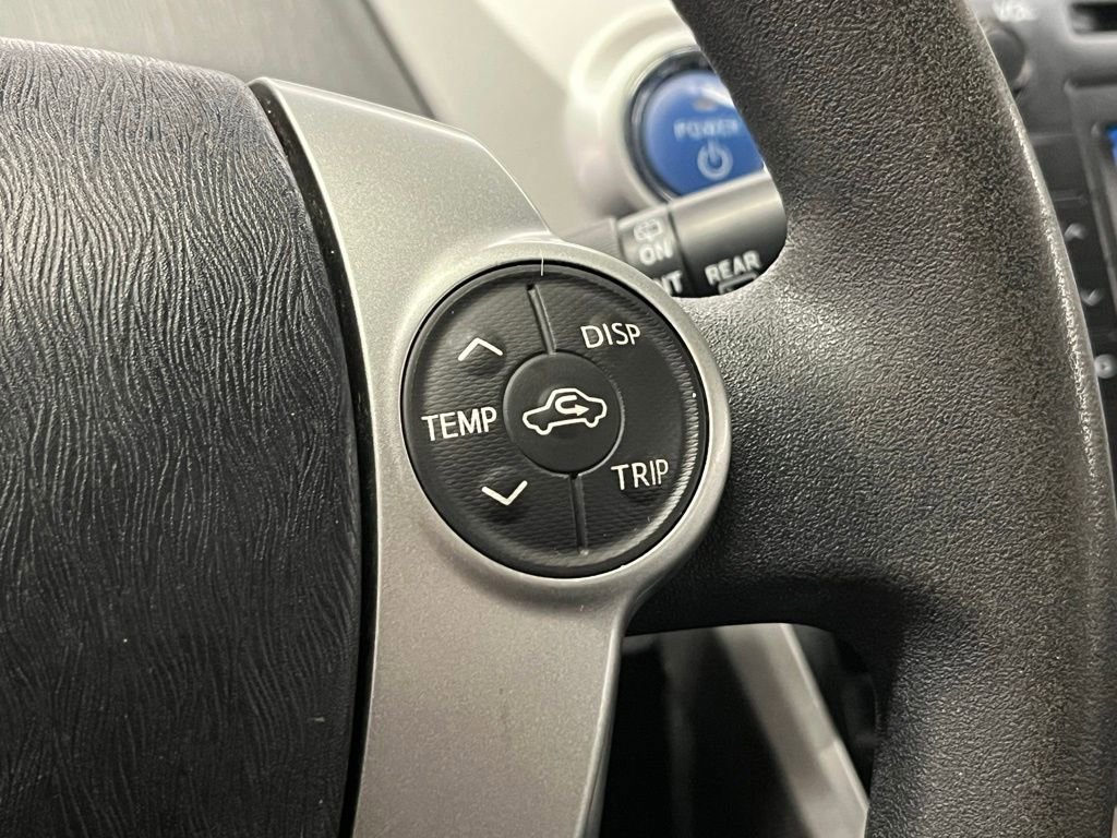 Used 2014 Toyota Prius V Five image 23