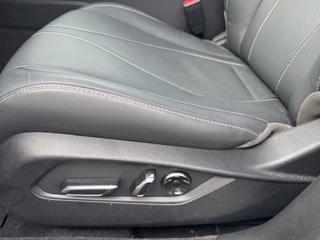 Used 2025 Acura TLX w/ Technology Package image 8