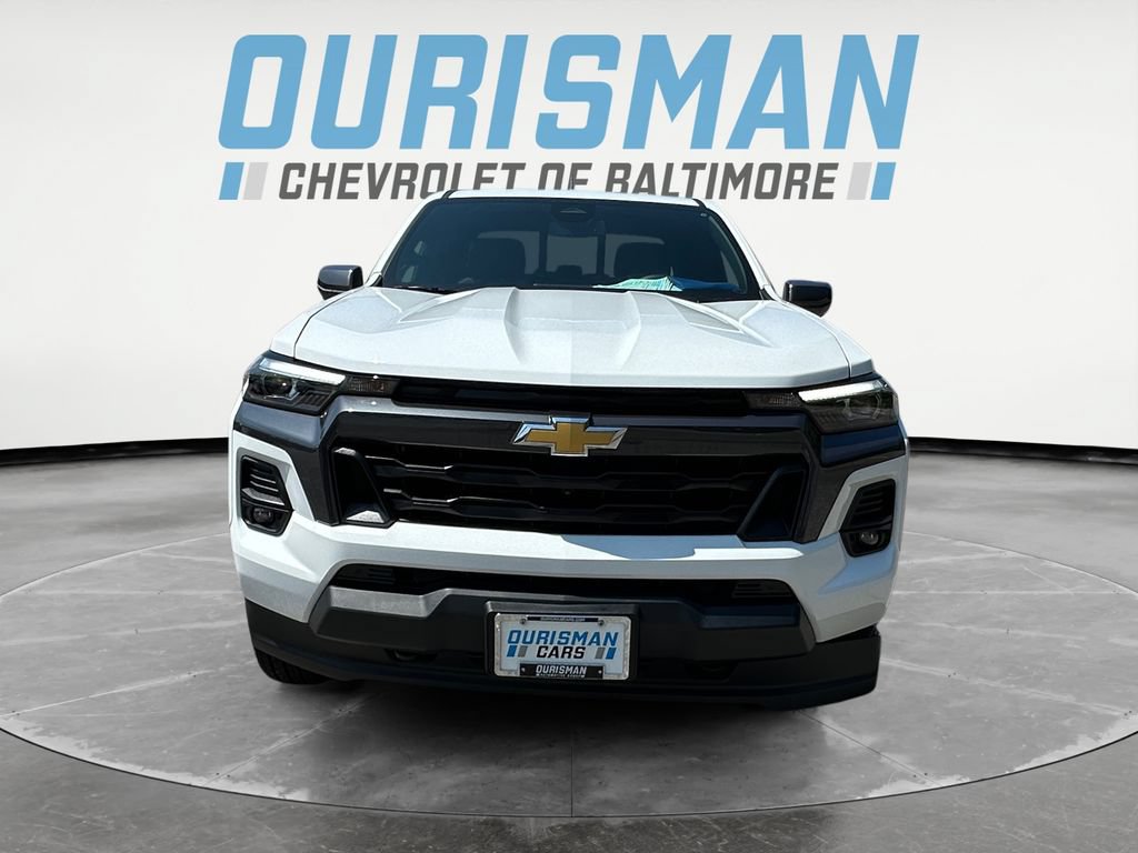 Used 2025 Chevrolet Colorado LT w/ LT Convenience Package AWD/4WD image 8