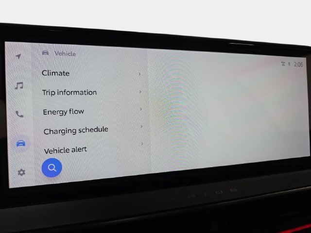 Used 2024 Toyota Prius Prime FWD image 19
