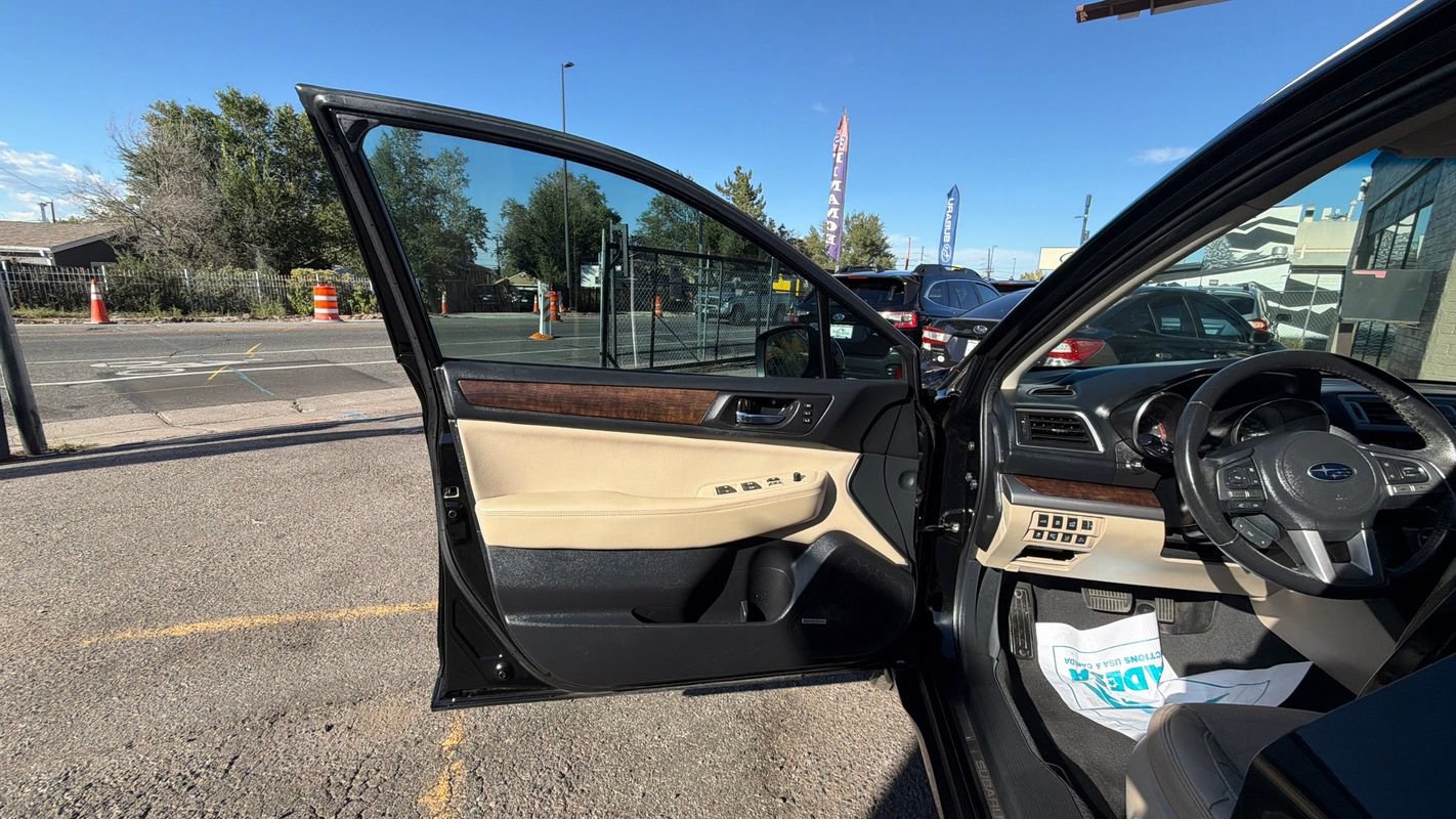 Used 2016 Subaru Outback 2.5i Limited AWD/4WD image 10