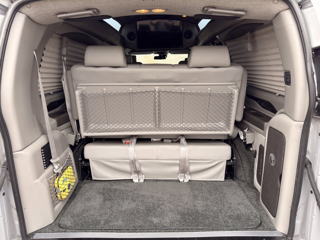 Used 2021 Chevrolet Express 2500 LS w/ Enhanced Convenience Package image 8