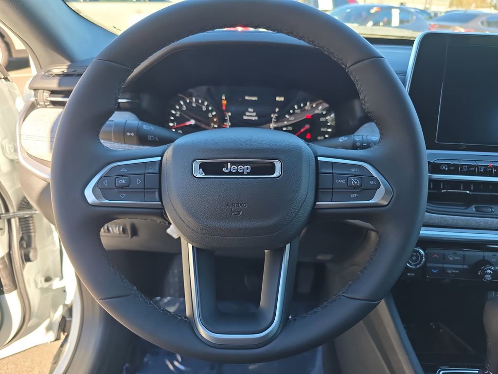 New 2026 Jeep Compass Latitude AWD/4WD image 17