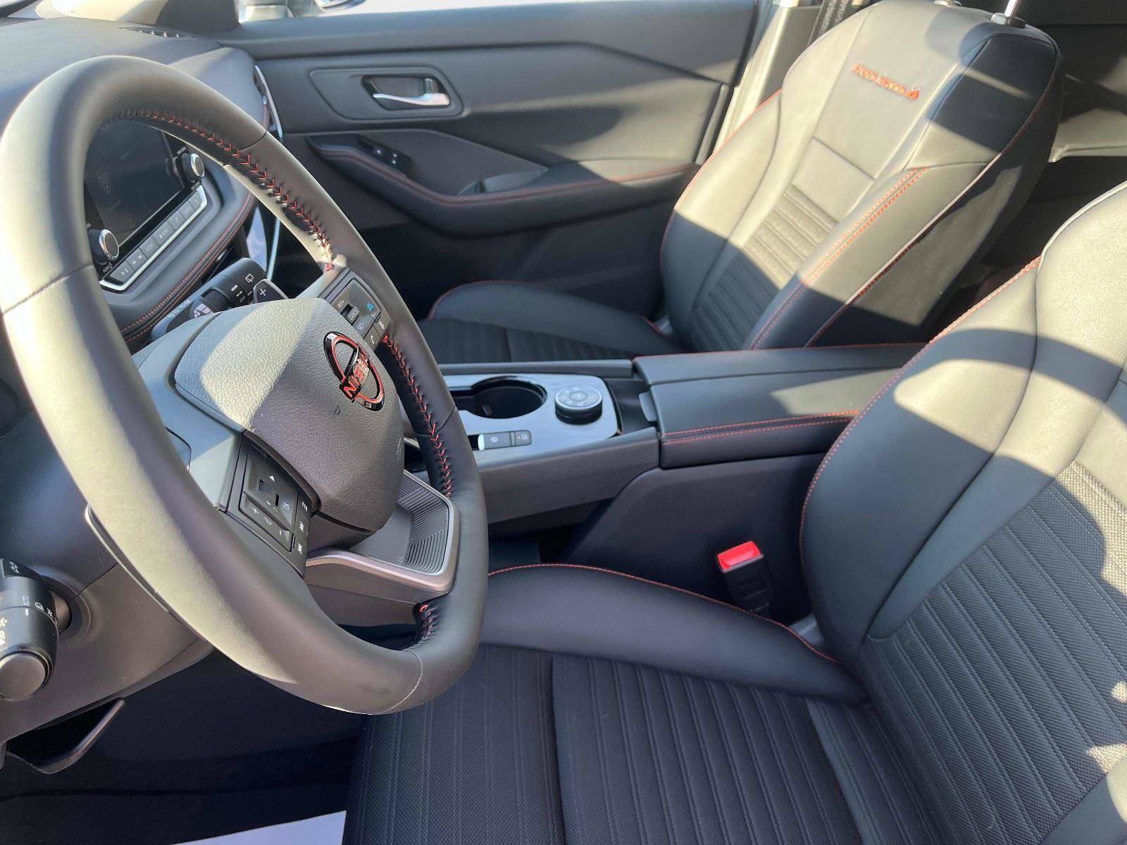 Used 2026 Nissan Rogue SV image 21