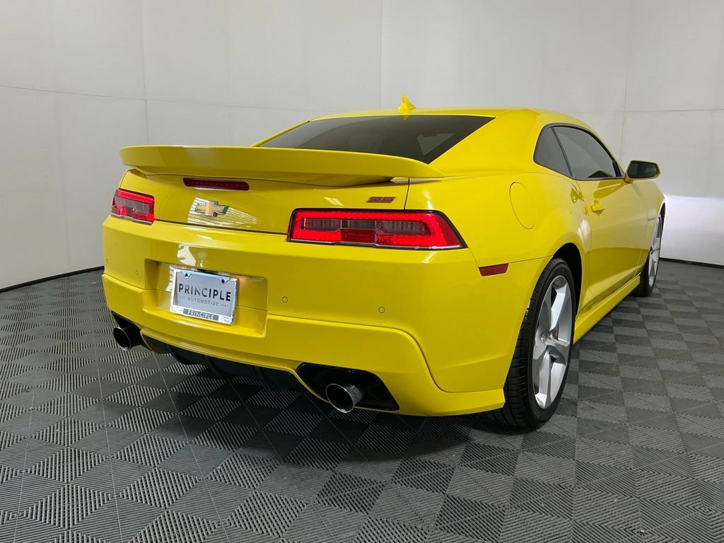 Used 2015 Chevrolet Camaro SS RWD image 5