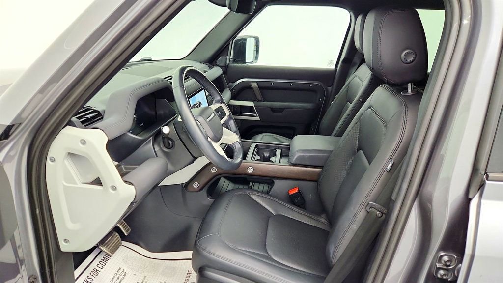 Used 2023 Land Rover Defender 110 S image 25