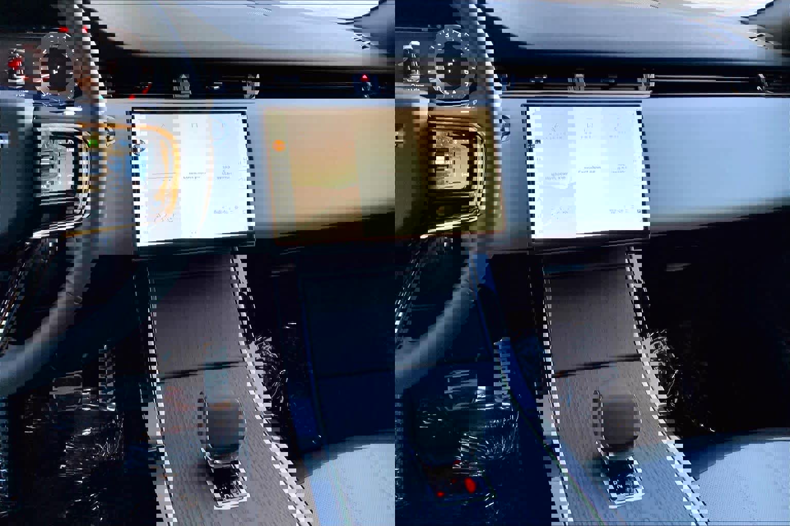 Certified 2026 Land Rover Range Rover Evoque Dynamic SE image 7