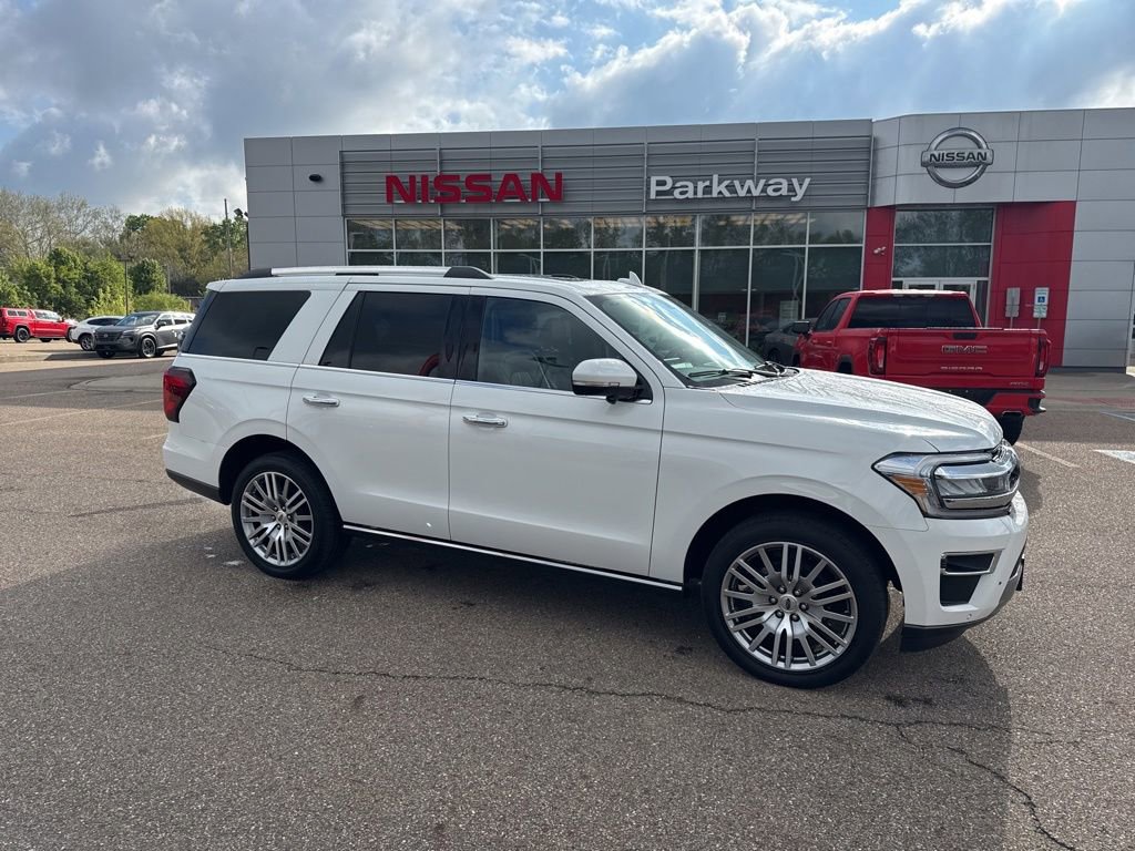 Used 2023 Ford Expedition Limited AWD/4WD image 1