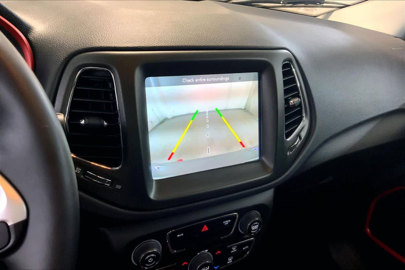 Used 2019 Jeep Compass Trailhawk AWD/4WD image 25