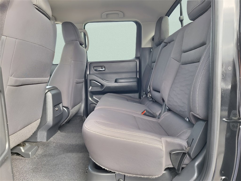 Used 2022 Nissan Frontier SV image 10