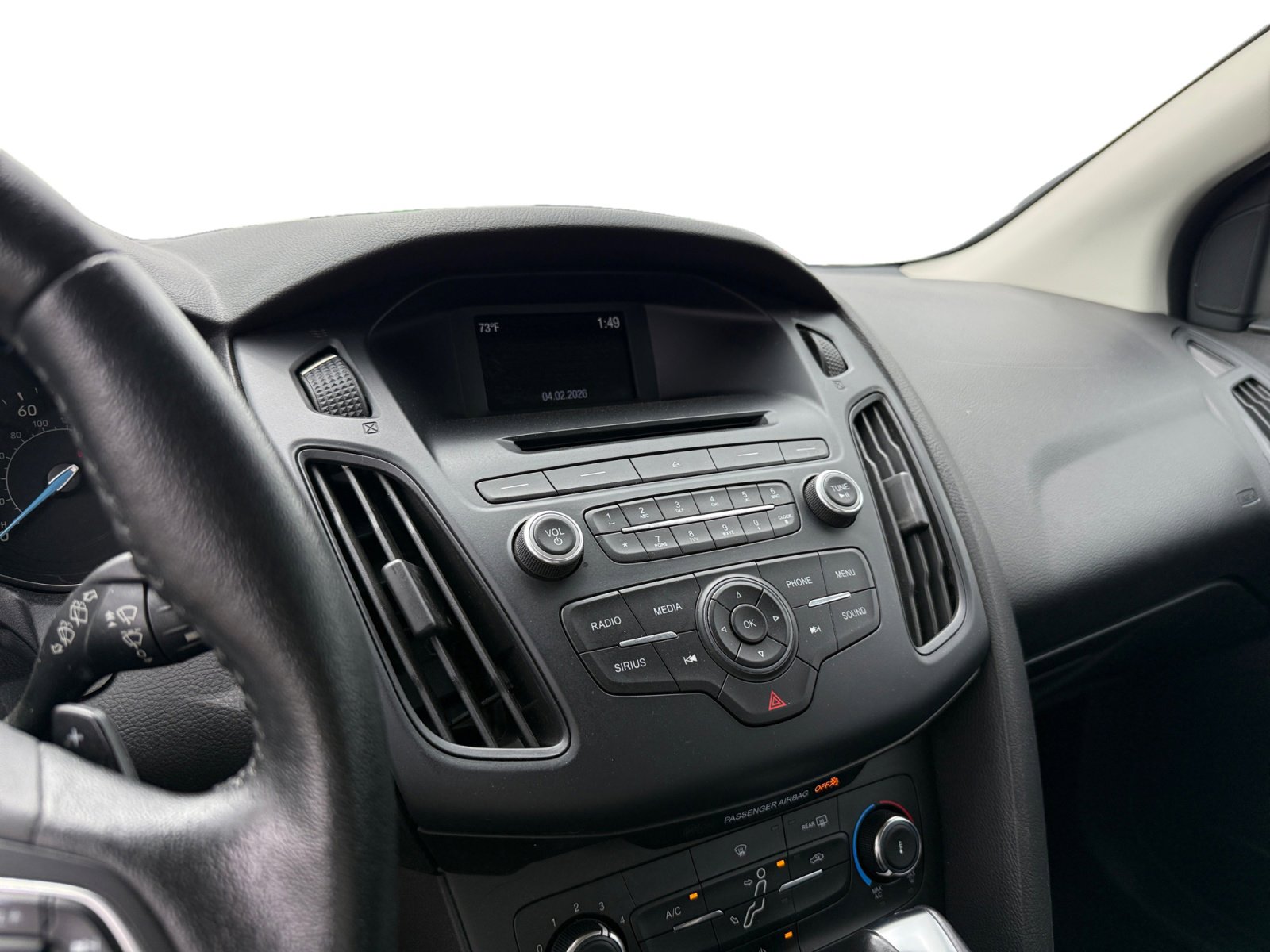 Used 2016 Ford Focus SE w/ SE Sport Package image 15