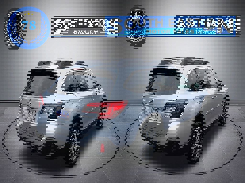 Used 2018 Subaru Outback 2.5i Limited image 6