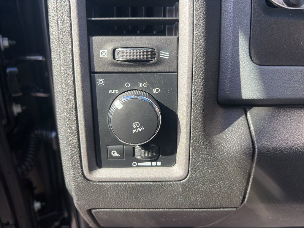 Used 2019 RAM 1500 Express w/ Express Value Package image 15