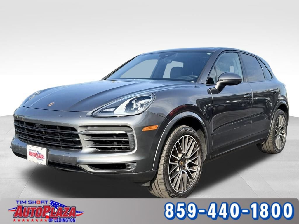 Used 2023 Porsche Cayenne w/ Premium Package AWD/4WD image 1