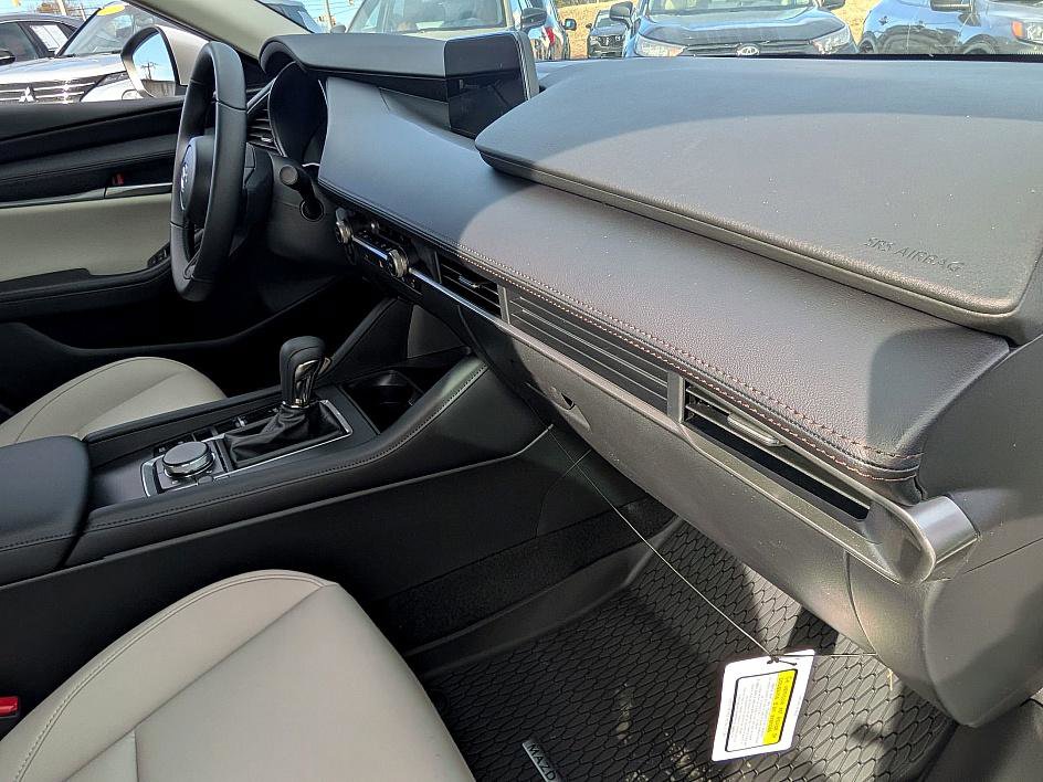 New 2026 MAZDA MAZDA3 2.5 S Sedan w/ Preferred Pkg image 33