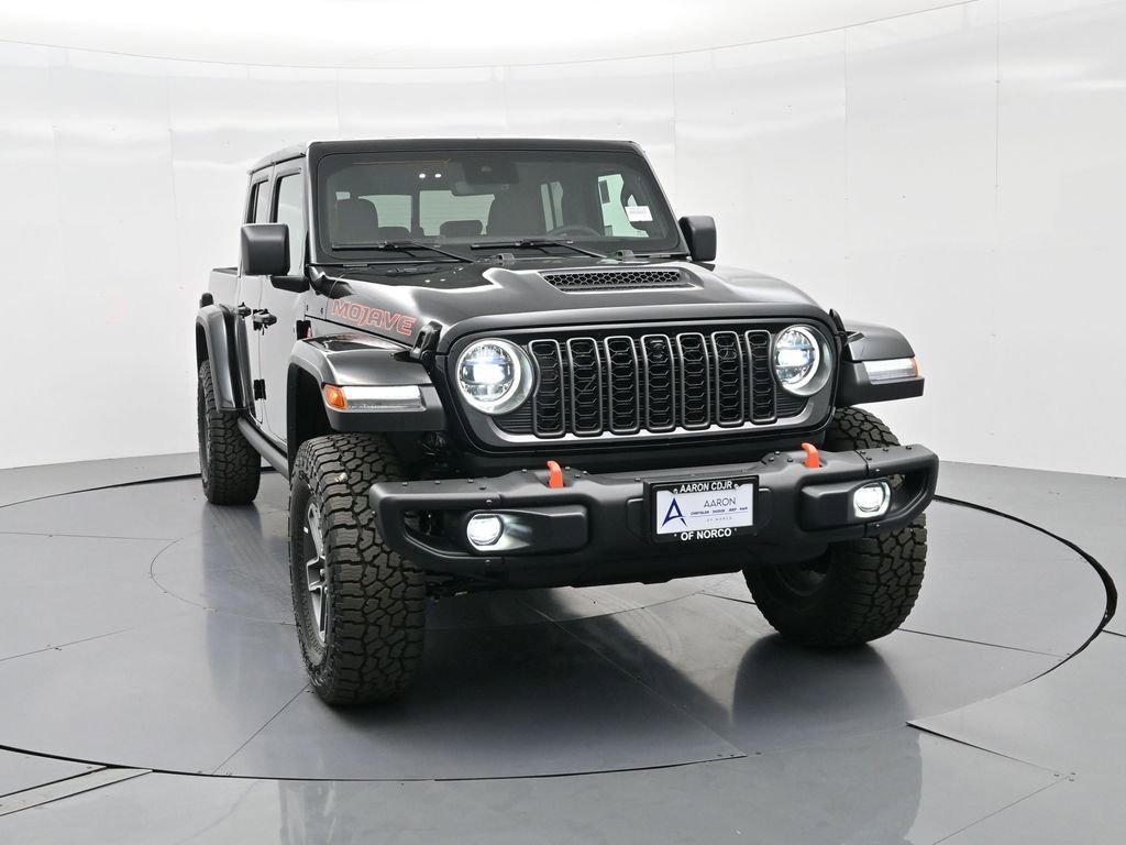 New 2025 Jeep Gladiator Mojave image 3