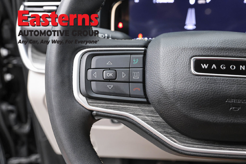 Used 2024 Jeep Wagoneer L Series II w/ Flexible Seating Group RWD image 17