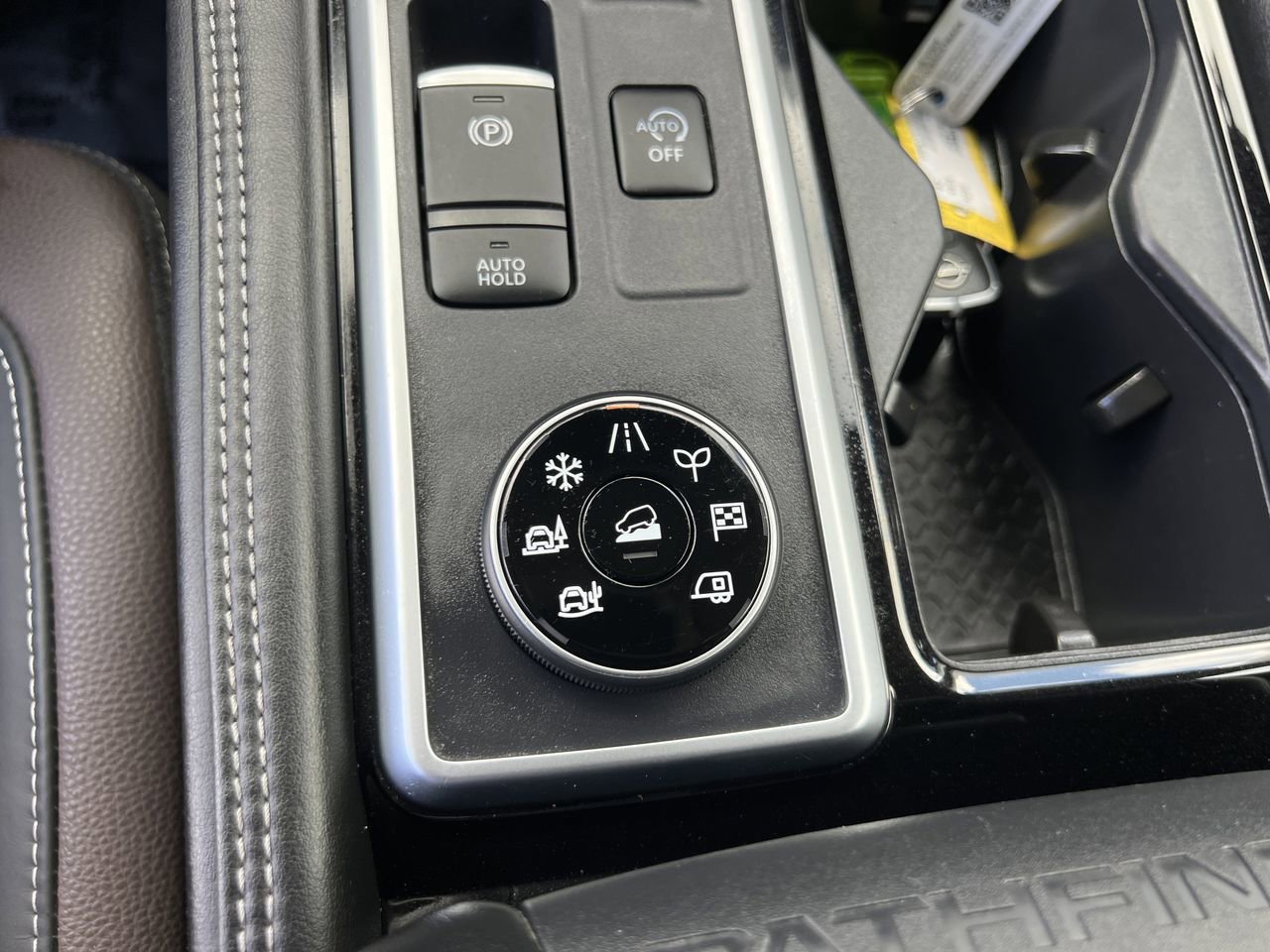 Certified 2024 Nissan Pathfinder Platinum w/ Cargo Package image 20