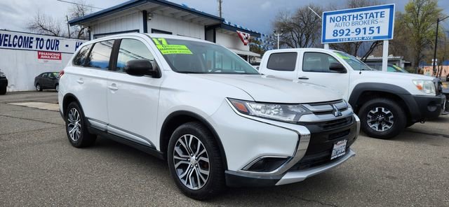 Used 2017 Mitsubishi Outlander ES image 6