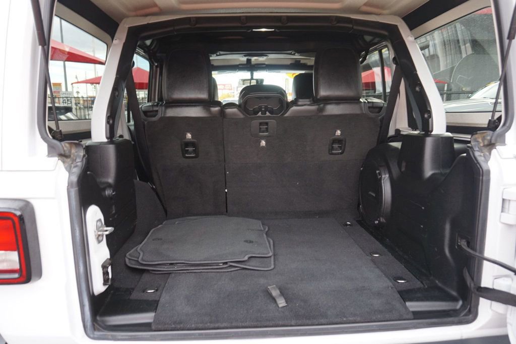 Used 2018 Jeep Wrangler Unlimited Rubicon image 17