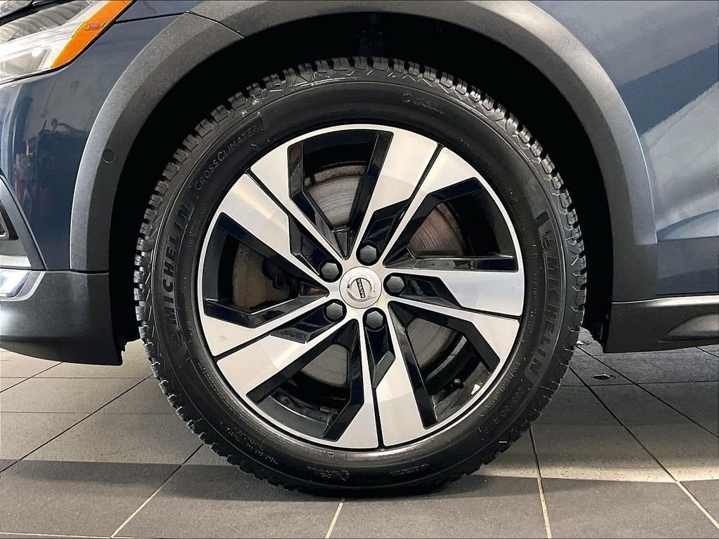 Used 2020 Volvo V60 T5 Cross Country w/ Protection Package AWD/4WD image 7