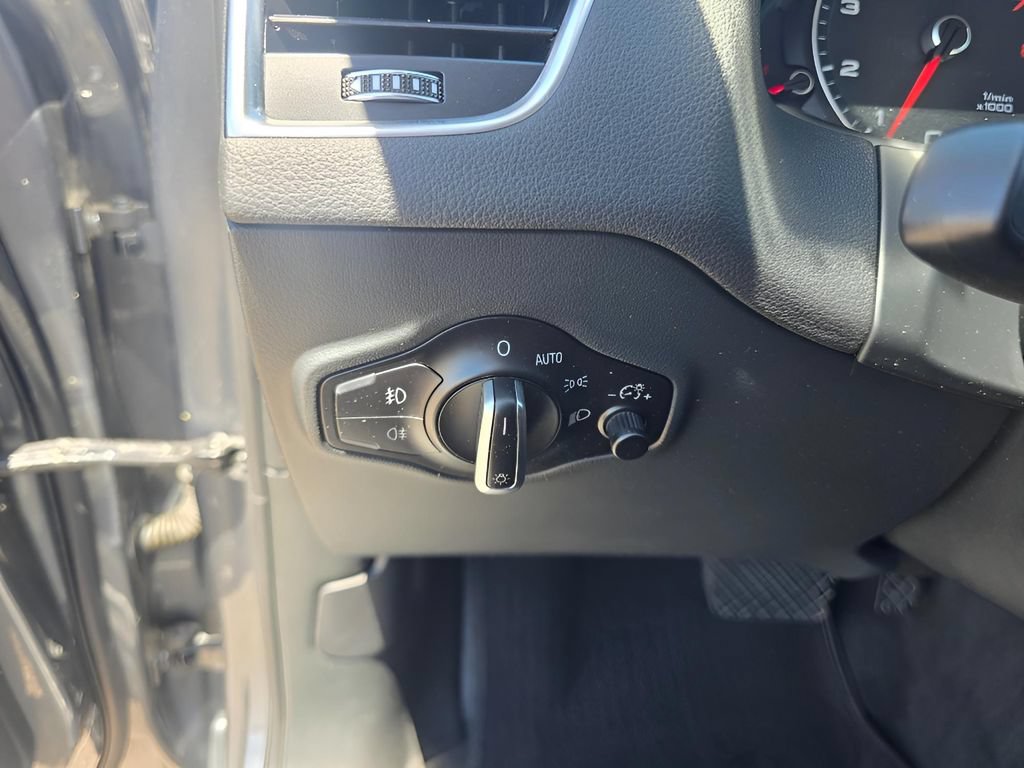 Used 2015 Audi Q5 2.0T Premium Plus w/ Technology Package AWD/4WD image 15