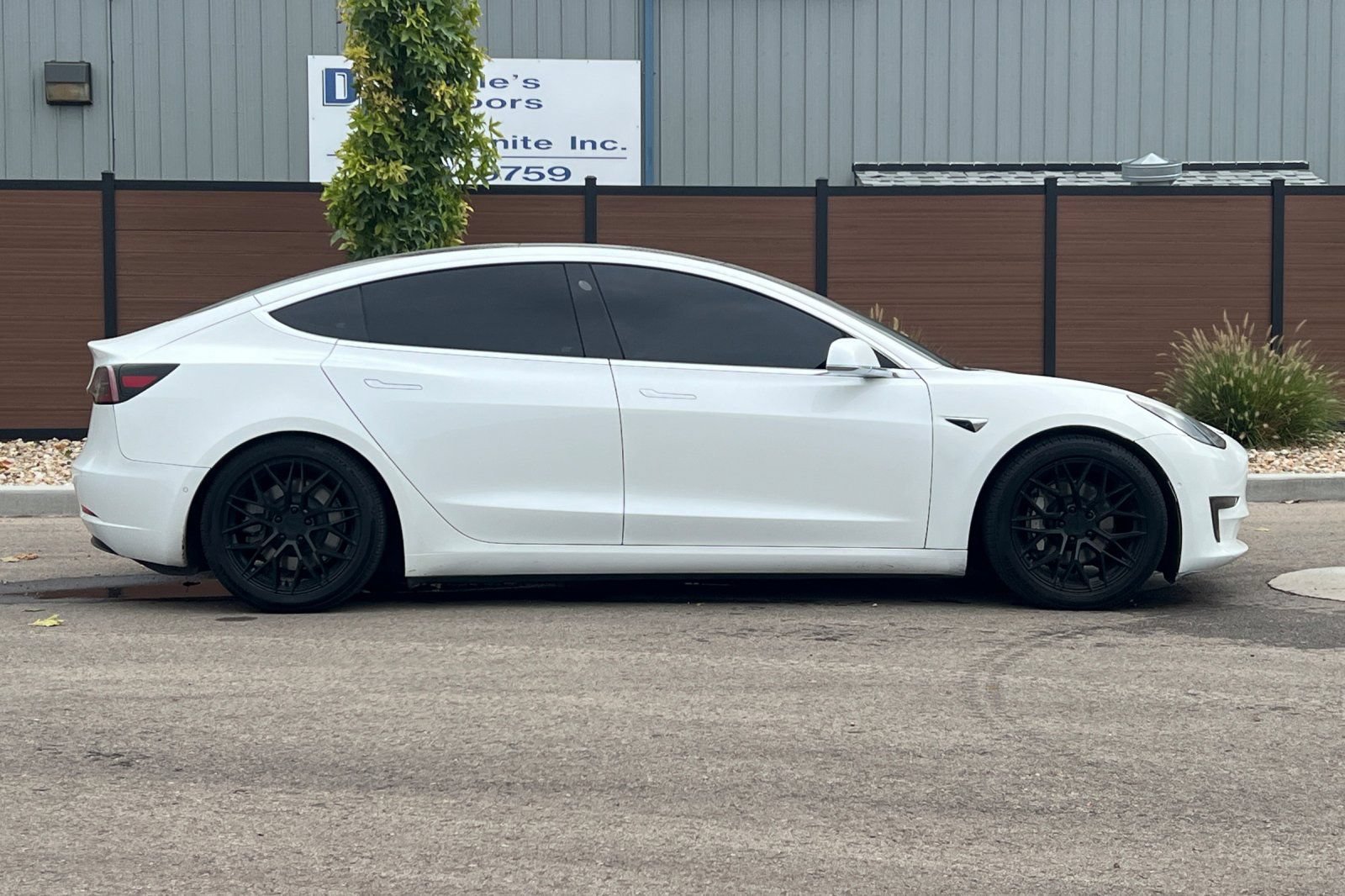 Used 2020 Tesla Model 3 RWD image 3