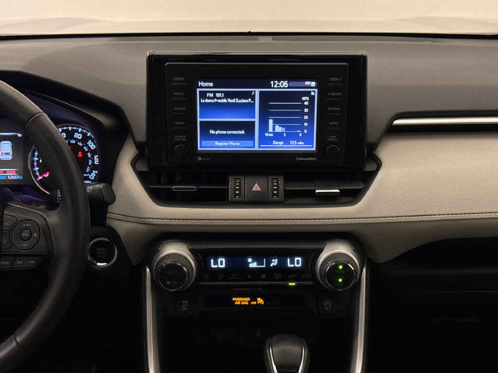 Used 2020 Toyota RAV4 XLE Premium FWD image 16
