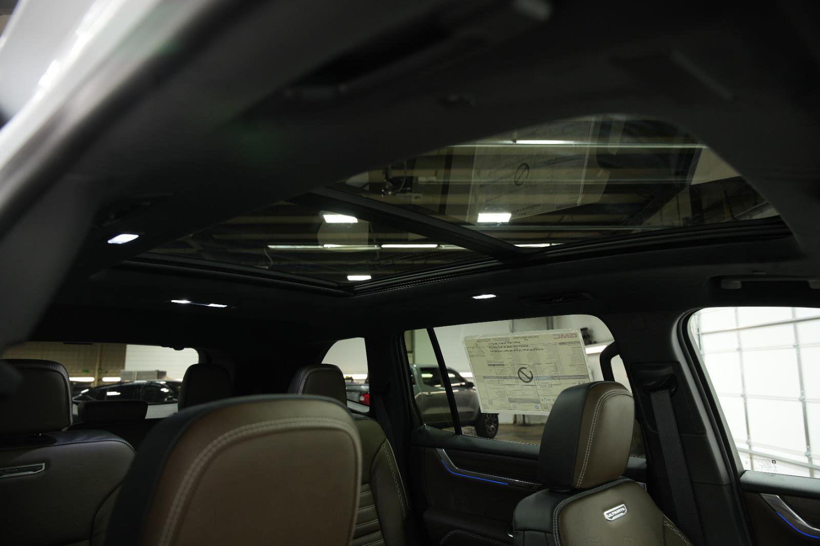New 2026 GMC Acadia Denali Ultimate w/ LPO, Floor Liner Package image 20