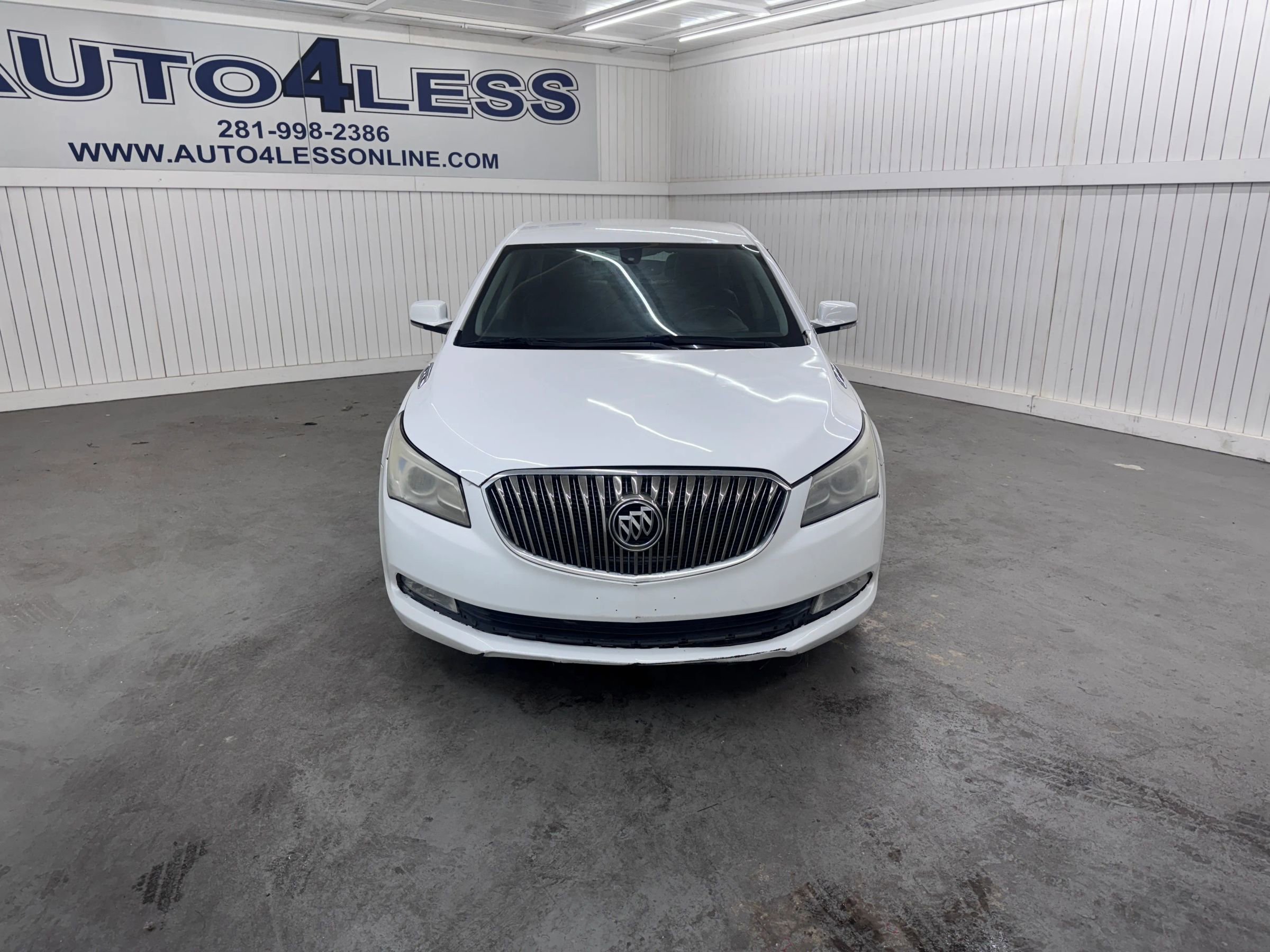 Used 2015 Buick LaCrosse Leather image 2