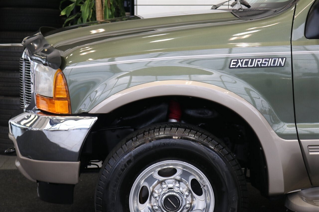 Used 2001 Ford Excursion Limited image 46