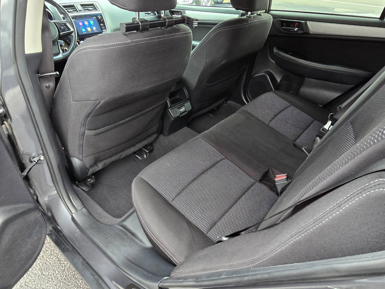 Used 2018 Subaru Outback 2.5i Premium image 21