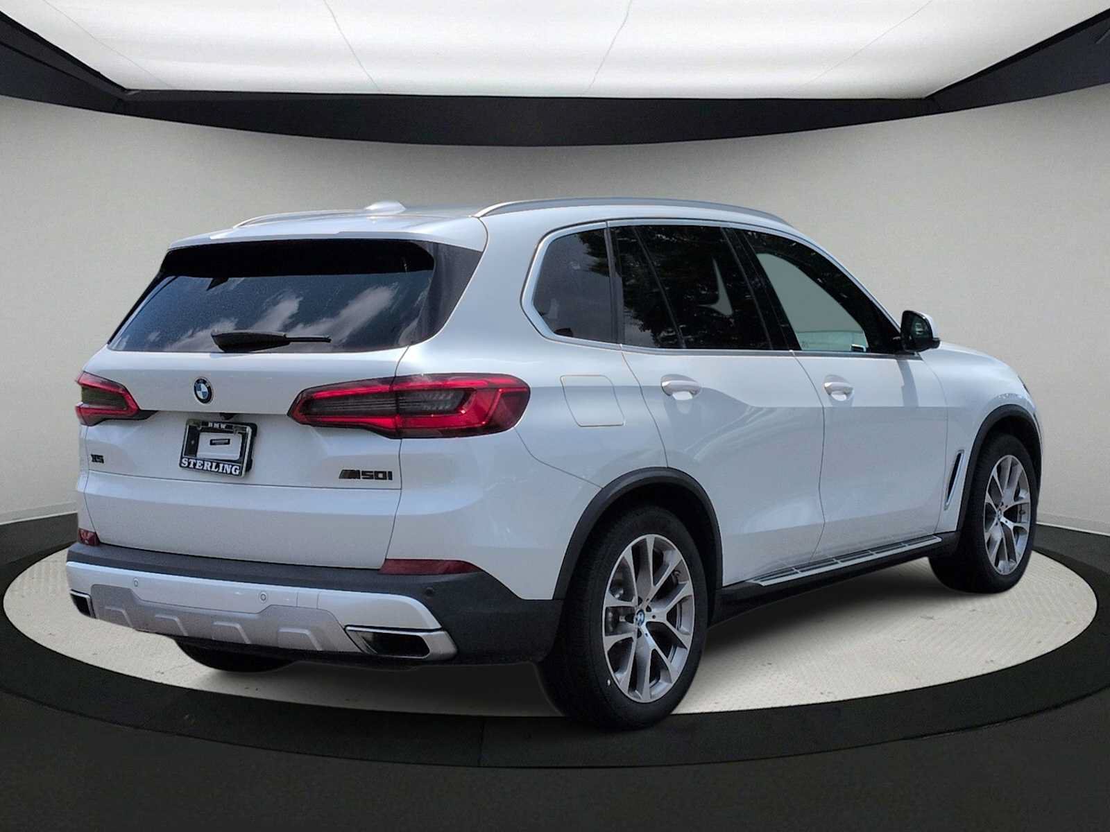 Used 2019 BMW X5 xDrive50i w/ Luxury Seating Package AWD/4WD image 8