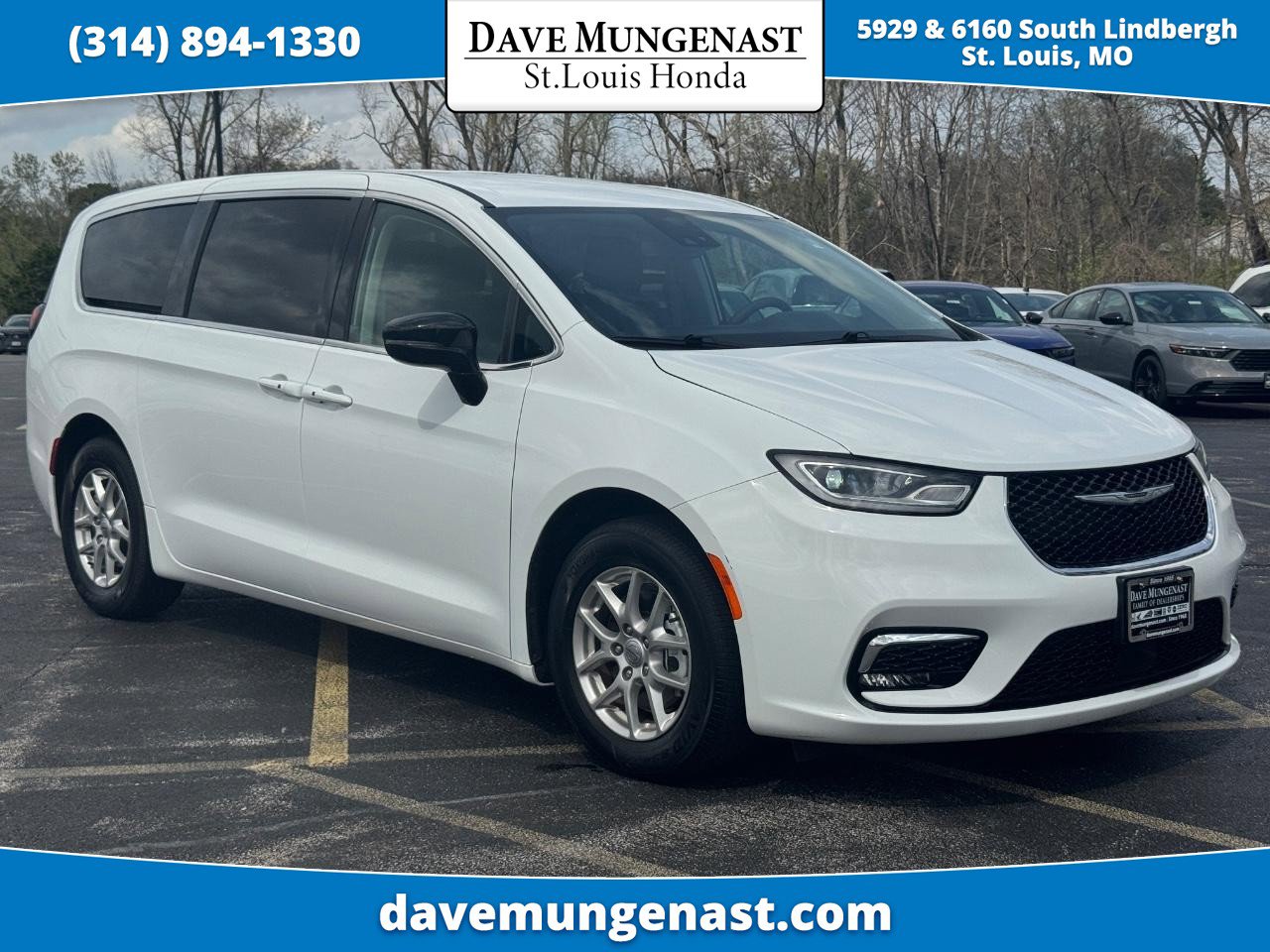 Used 2024 Chrysler Pacifica Touring-L